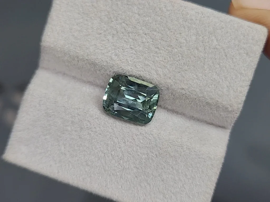 SapphireTeal cushion cut 4.56 carats, Madagascar Image №4