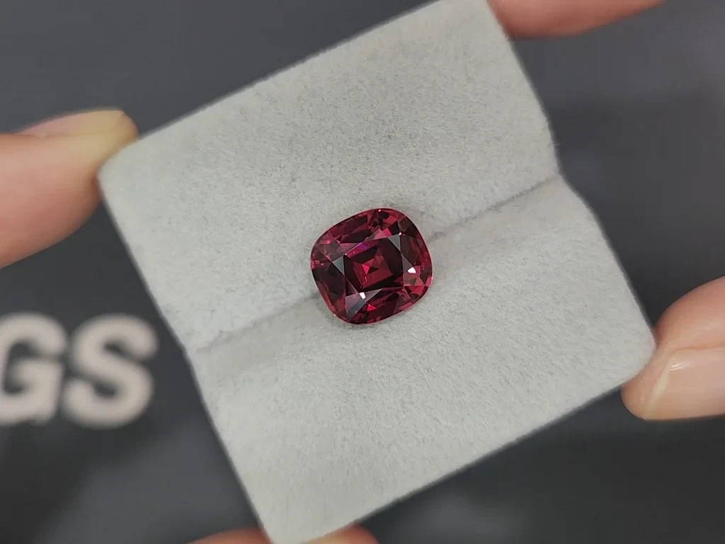 Garnet rhodolite cushion cut 6.68 carats, Tanzania Image №4