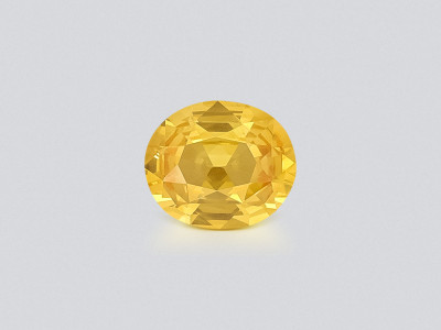 Sapphire Vivid Yellow oval cut 1.20 carats, Sri Lanka photo