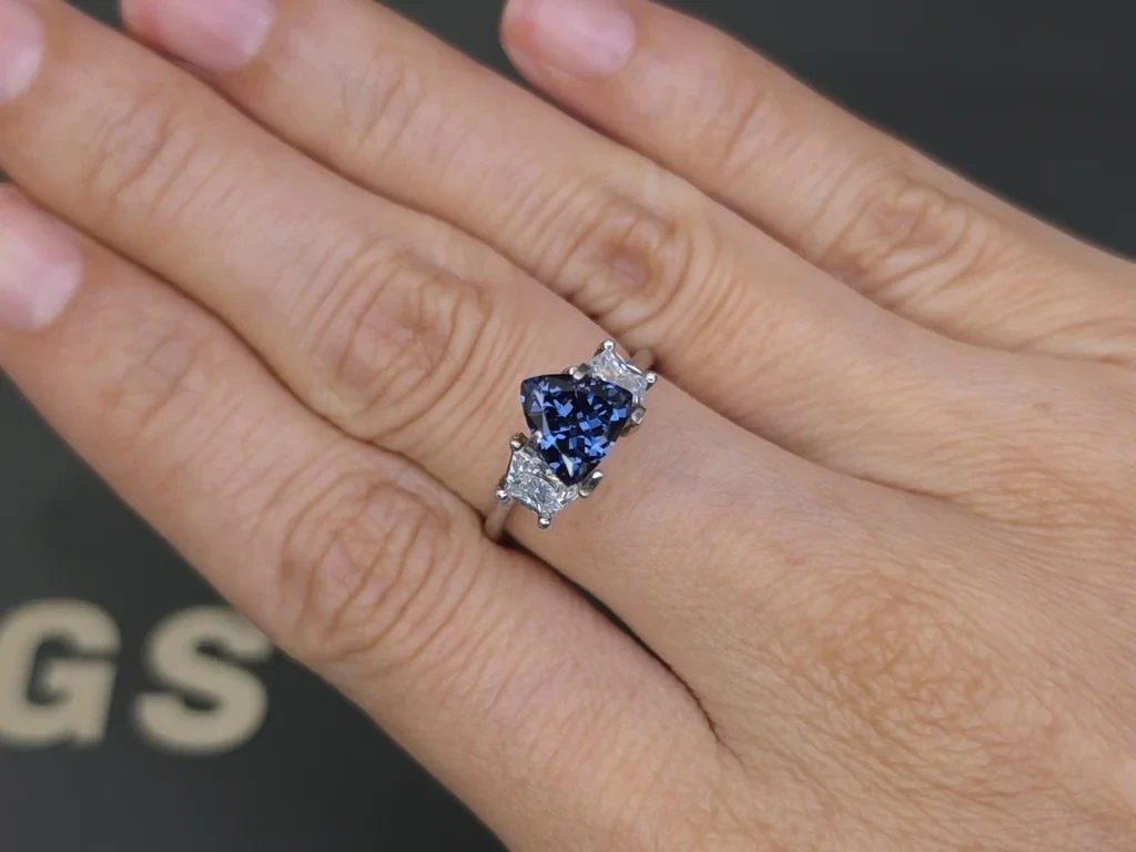 Blue spinel trillion cut 1.51 carats, Tanzania Image №5