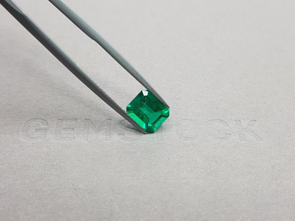 Ring with colombian Muzo Green emerald 1.46 ct and diamonds in 18K white gold Image №7