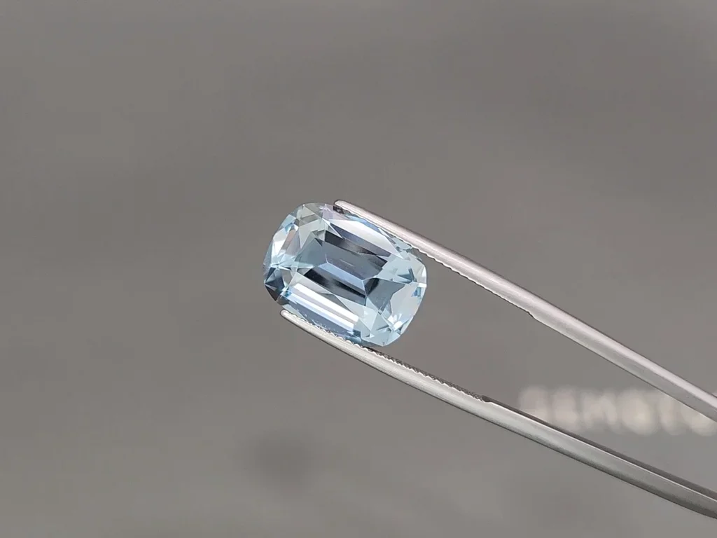 Rich aquamarine "Santa Maria" color, cushion cut 7.59 carats, Africa Image №3
