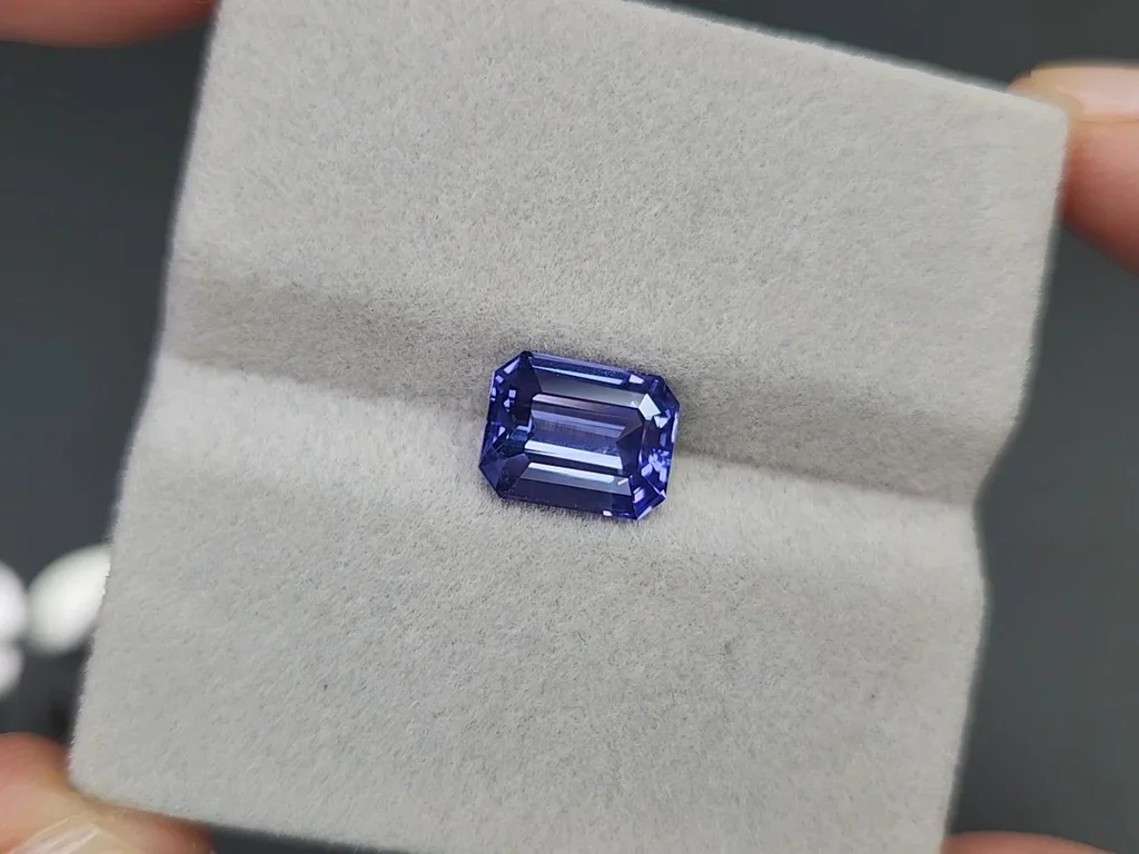 Unheated blue octagon cut sapphire 3.04 carats, Sri Lanka Image №4