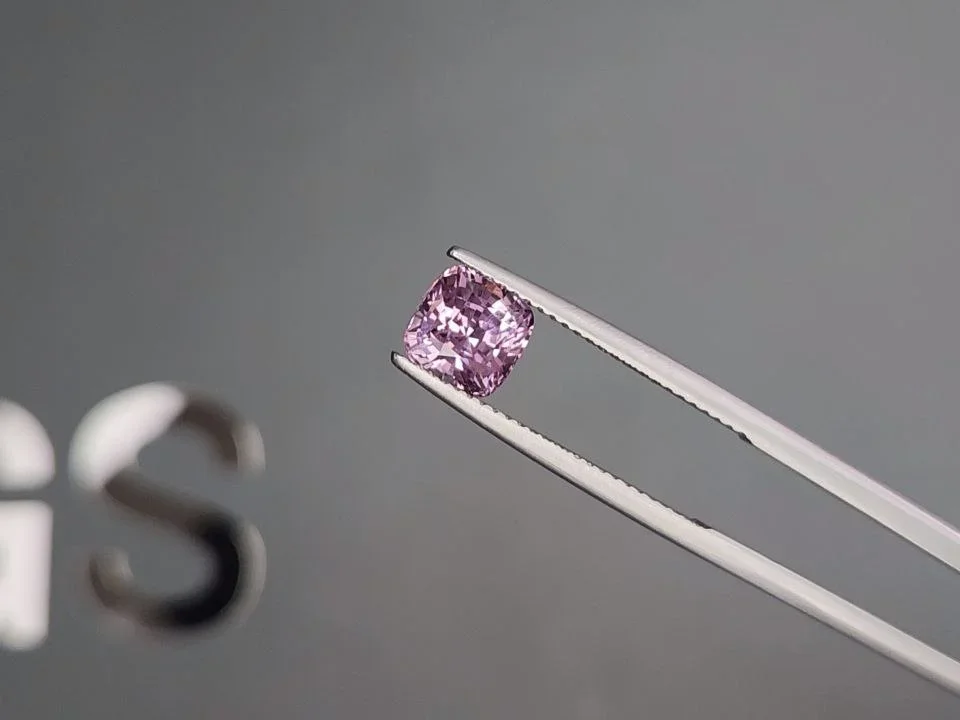 Lavender spinel in cushion cut 2.01 carats, Tanzania Image №3