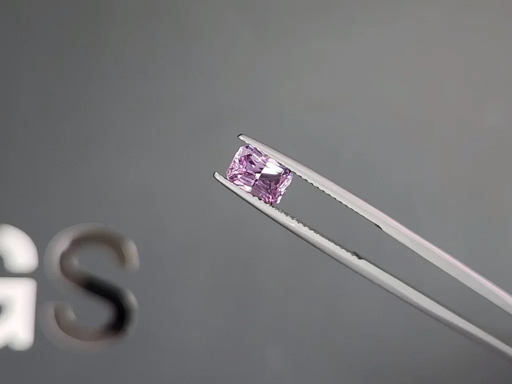Unheated Baby pink sapphire in radiant cut 1.60 carats, Madagascar  Image №3