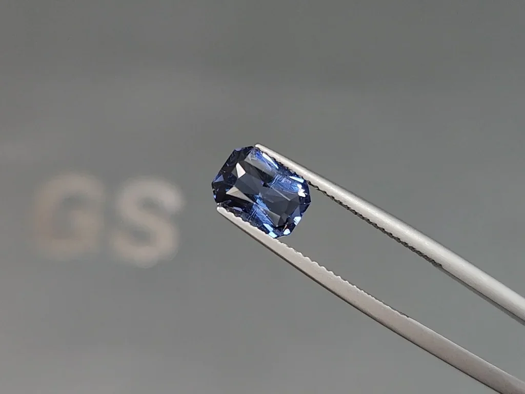 Unheated sapphire Vivid Blue octagon cut 2.04 carats, Tanzania Image №3