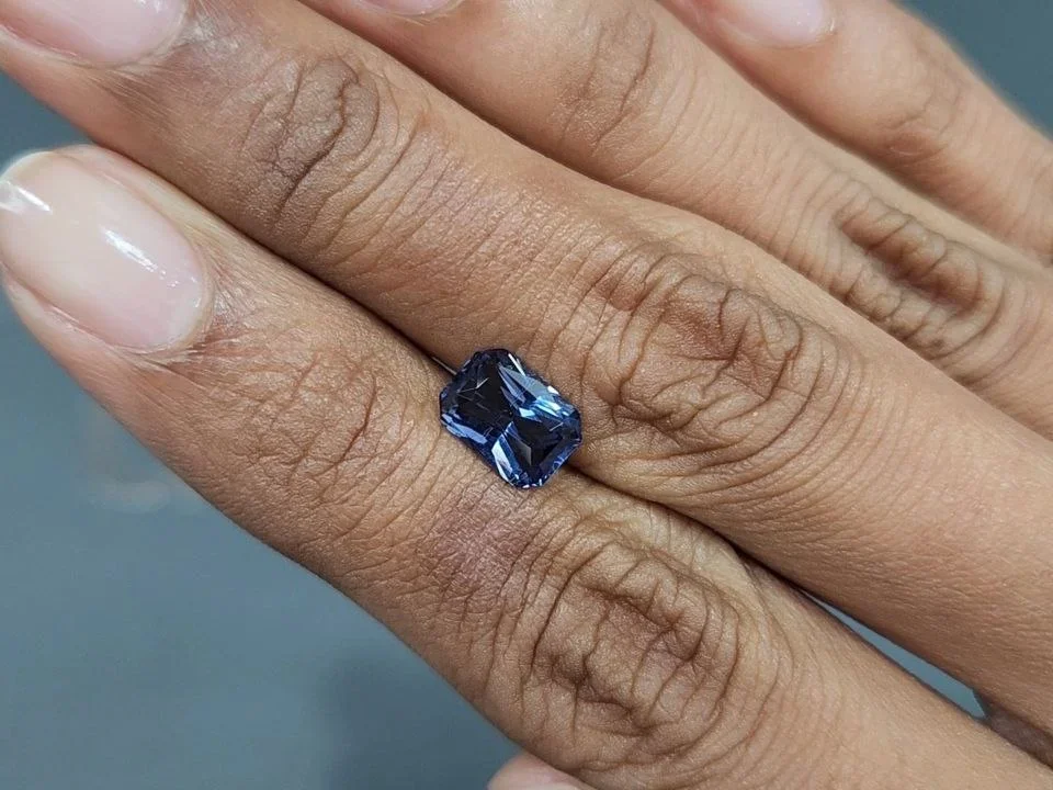 Unheated sapphire Vivid Blue octagon cut 2.04 carats, Tanzania Image №2