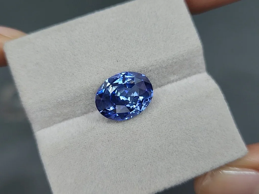 Blue sapphire oval cut 6.79 carats, Sri Lanka Image №3