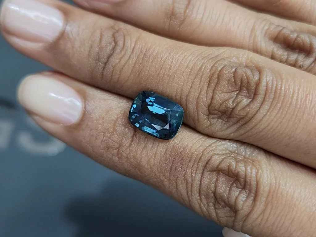 Unheated sapphire Teal cushion cut 5.29 carats, Madagascar Image №2
