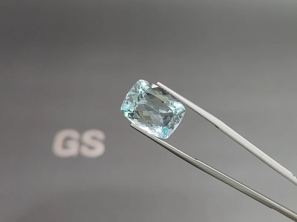 Aquamarine cushion cut 10.24 carats, Madagascar  Image №3