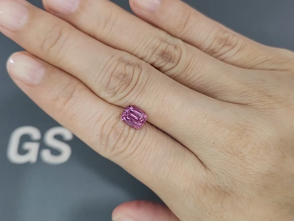 Garnet Malaya cushion cut 2.33 carats, Tanzania  Image №2