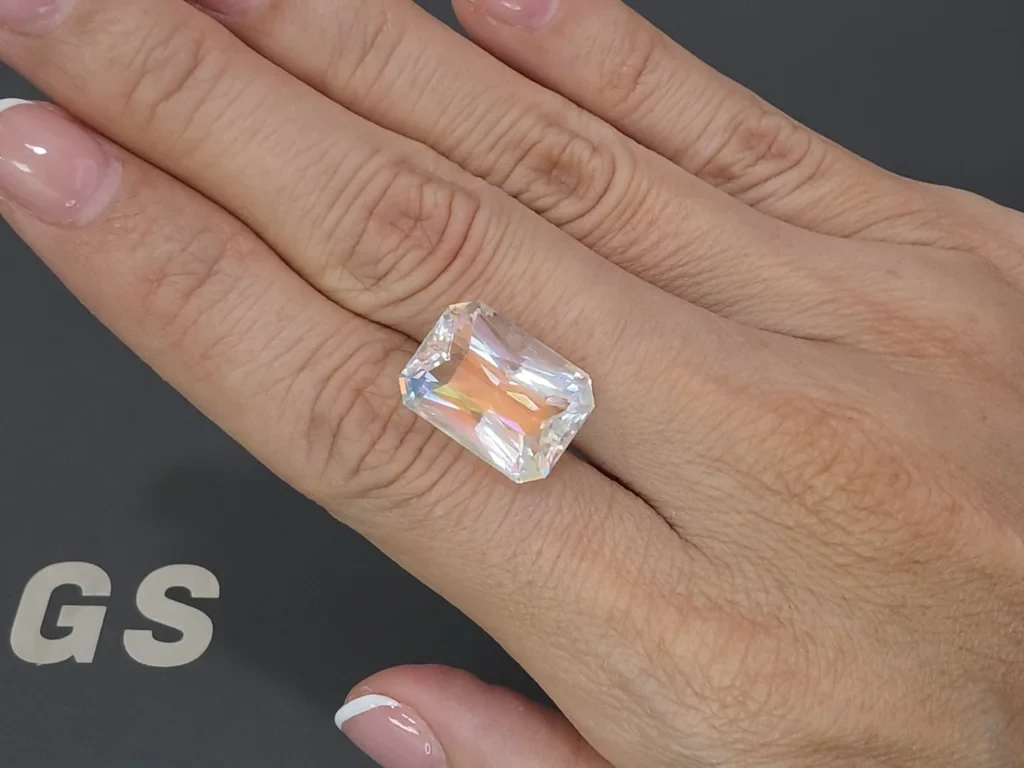 Rainbow moonstone cushion cut 11.93 carats, Madagascar Image №2