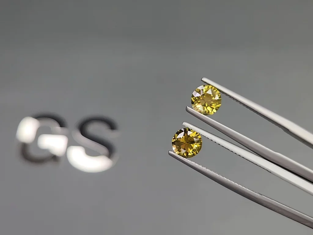 Pair of Mali garnets round cut 2.36 carats, Africa Image №3