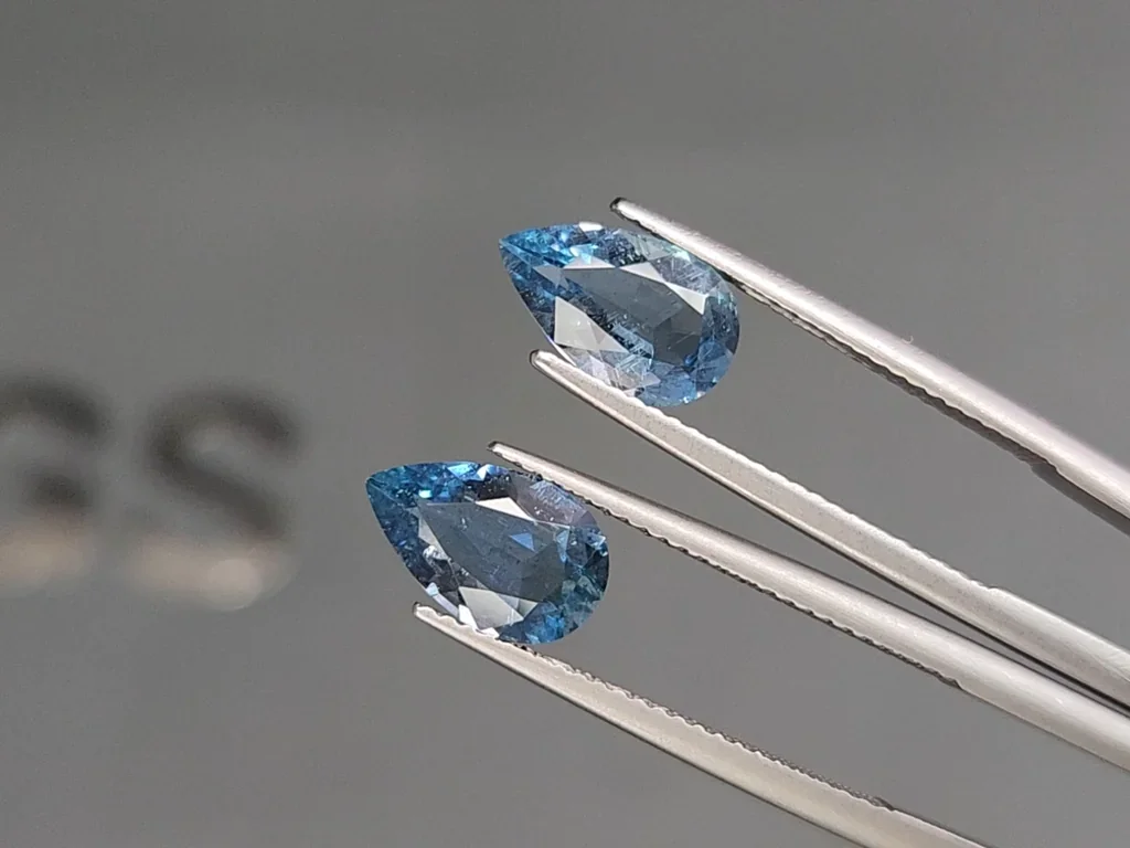 Pair of aquamarines Santa Maria  pear cut 2.81 carats, Madagascar  Image №3