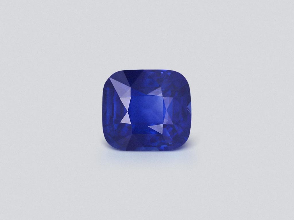 Sapphire Royal Blue cushion cut 5.01 carats, Sri Lanka  Image №1