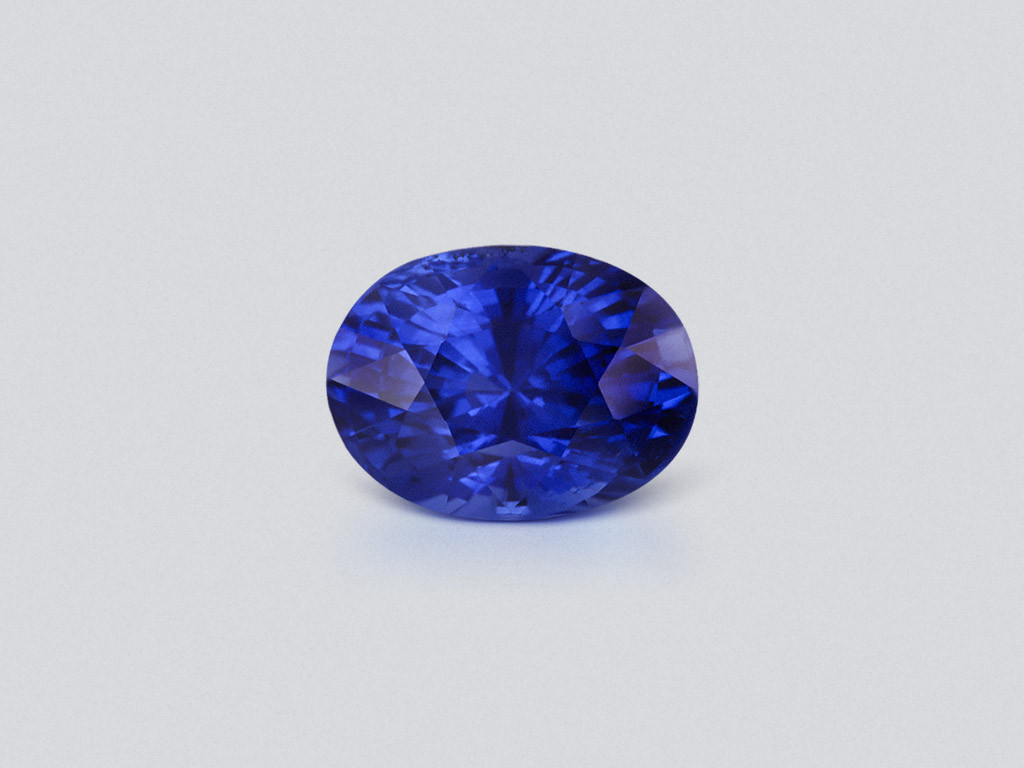 Sapphire Royal Blue in oval cut 6.04 carats, Sri Lanka  Image №1