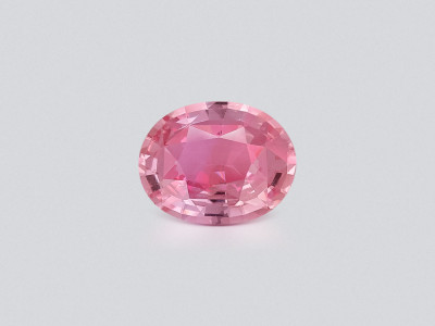 Padparadscha sapphire in oval cut 1.67 carats, Madagascar photo
