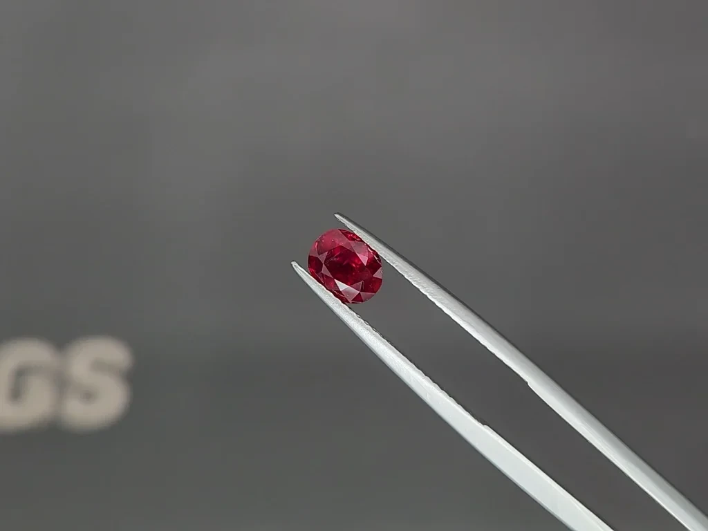 Unheated ruby Intense Red oval cut  1.30 carats, Burma (Mogok) Image №3