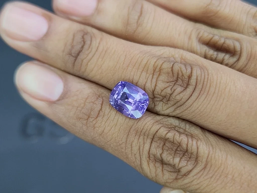 Unheated Lavender sapphire cushion cut  5.05 carats, Madagascar Image №2
