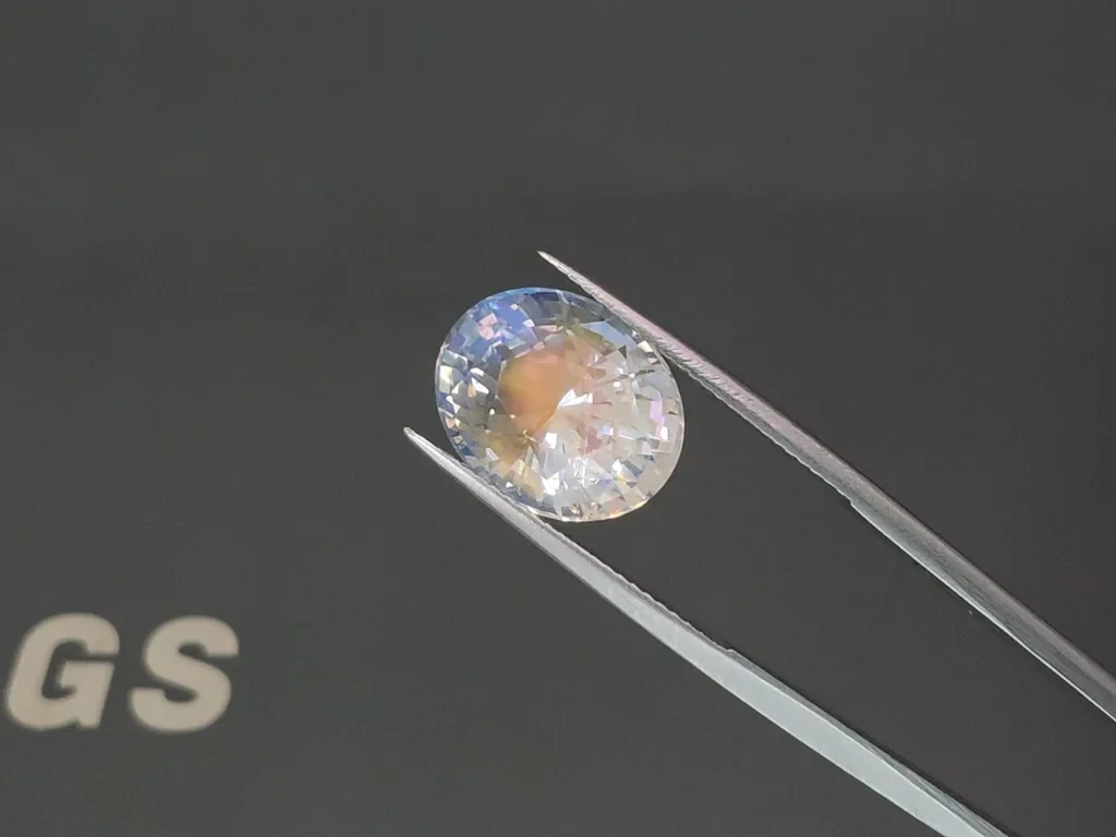 Rainbow moonstone in oval cut 7.81 carats, Madagascar  Image №3