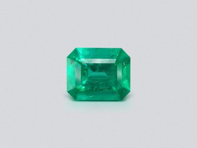 Colombian Emerald Vivid Green 1.32 ct photo
