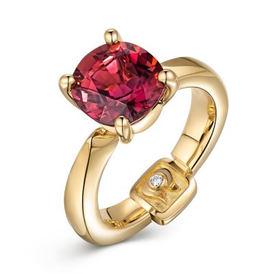 Red rubellite tourmaline ring in 18K yellow gold photo