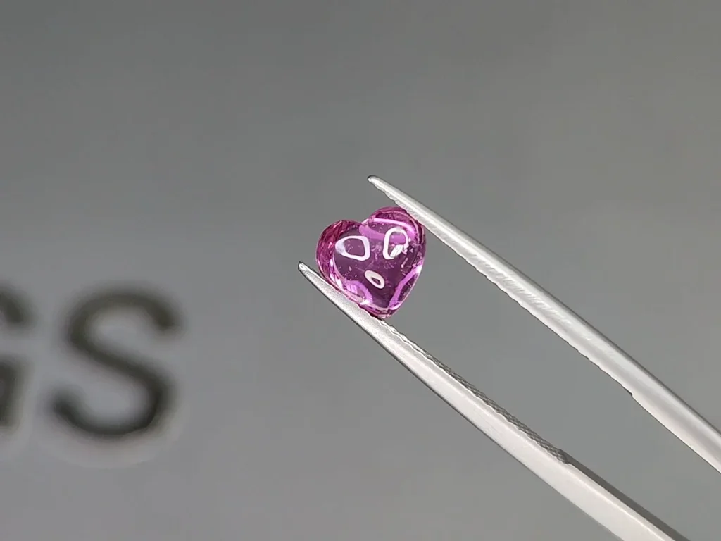 Purple sapphire in heart shape 1.65 carats, Madagascar Image №3