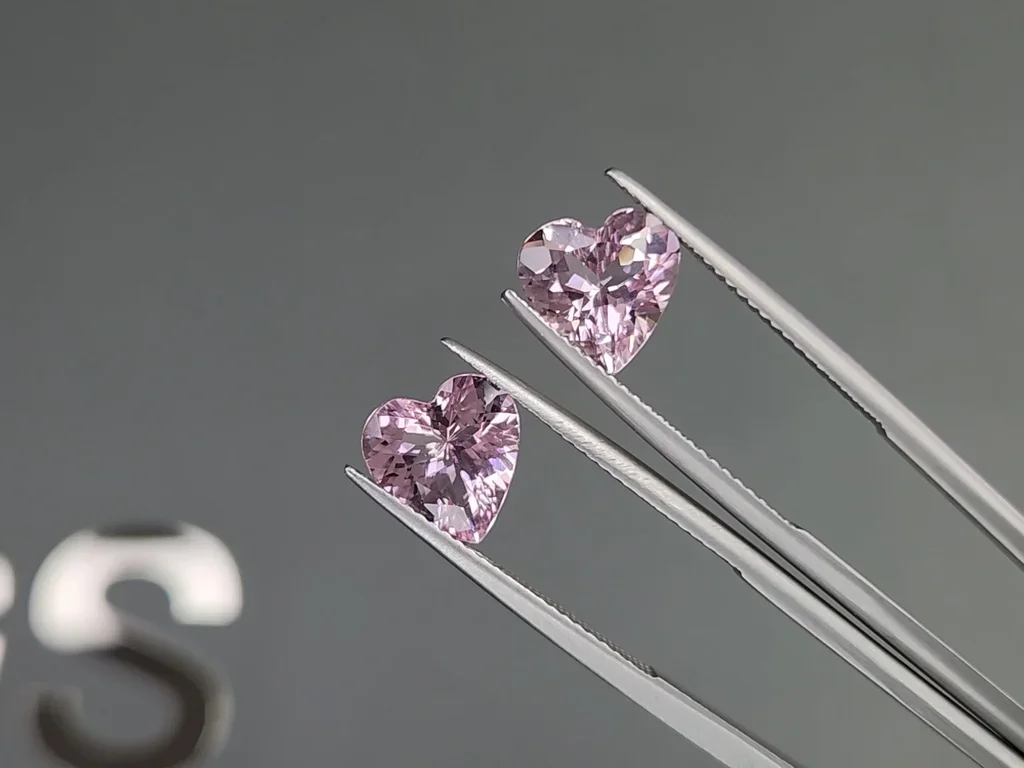 Heart shaped pink morganite set 6.88 carats, Madagascar  Image №4