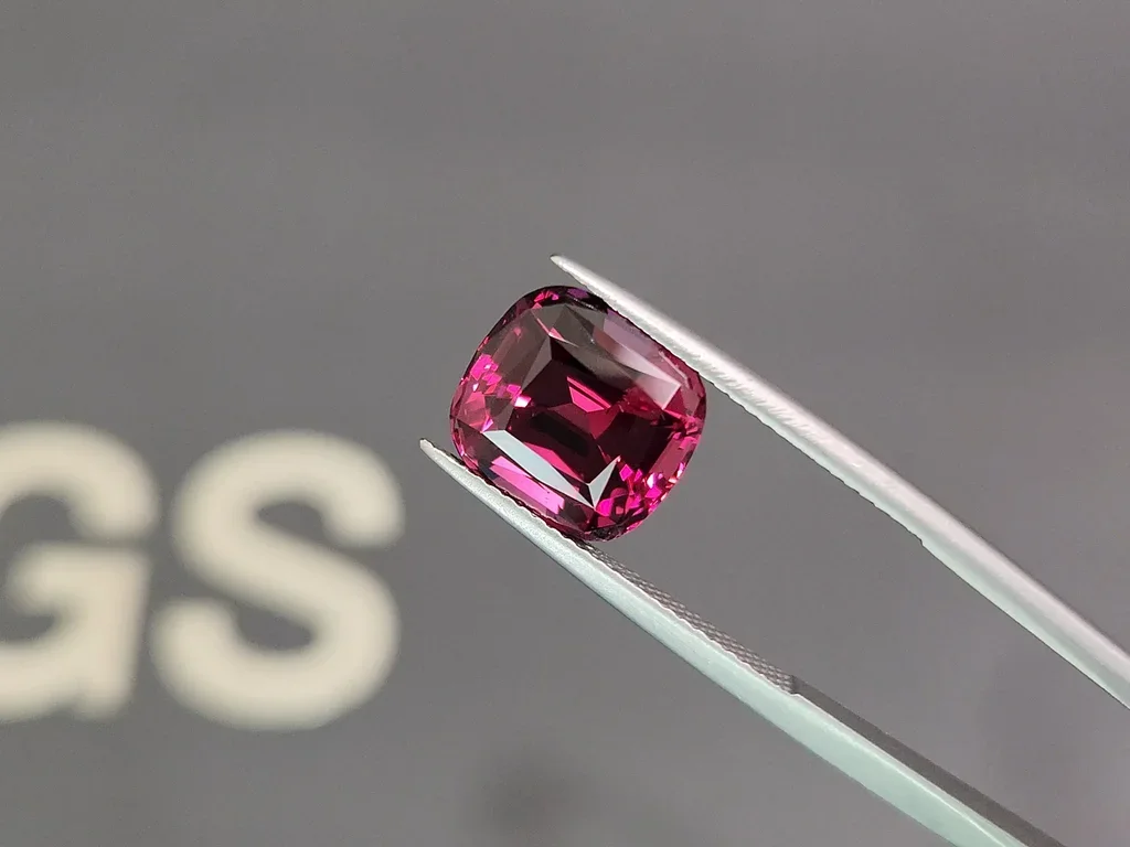 Garnet rhodolite cushion cut 7.33 carats, Tanzania Image №3