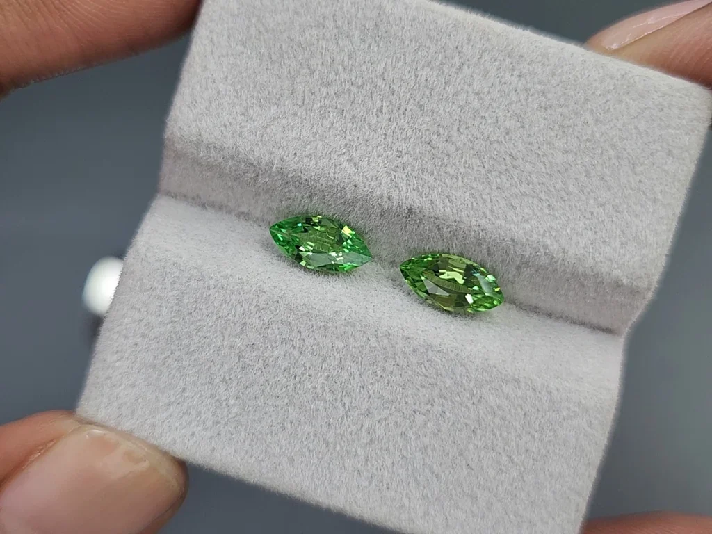 Pair of tsavorites Intense Green marquise cut 1.59 carats, Tanzania Image №4