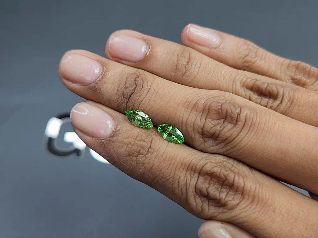 Pair of tsavorites Intense Green marquise cut 1.59 carats, Tanzania Image №2