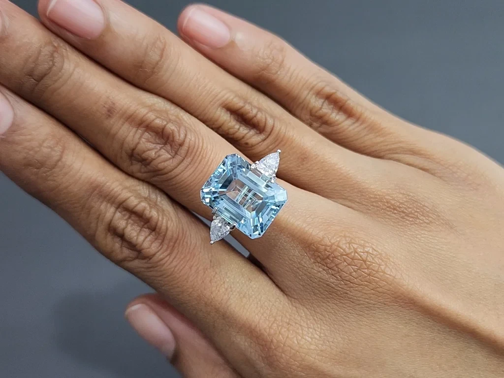 Aquamarine octagon cut 12.44 carats, Madagascar Image №5