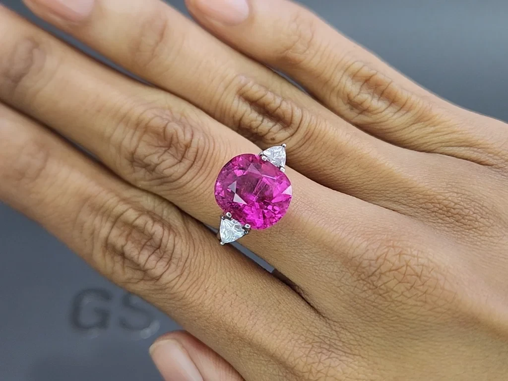 Rubellite tourmaline neon pink cushion cut 7.98 carats, Afghanistan Image №5