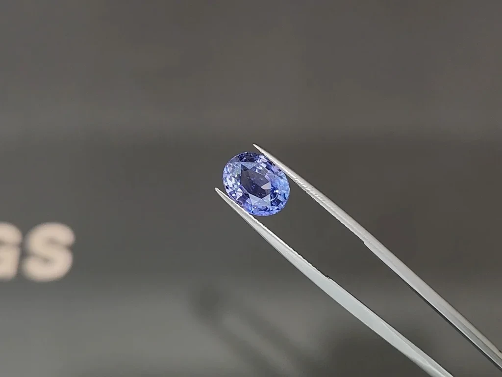 Unheated purple sapphire oval cut 4.05 carats, Sri Lanka Image №3