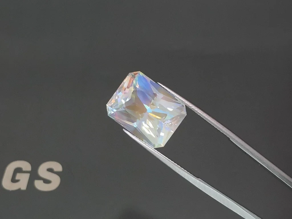 Rainbow moonstone cushion cut 15.03 carats, Madagascar Image №3
