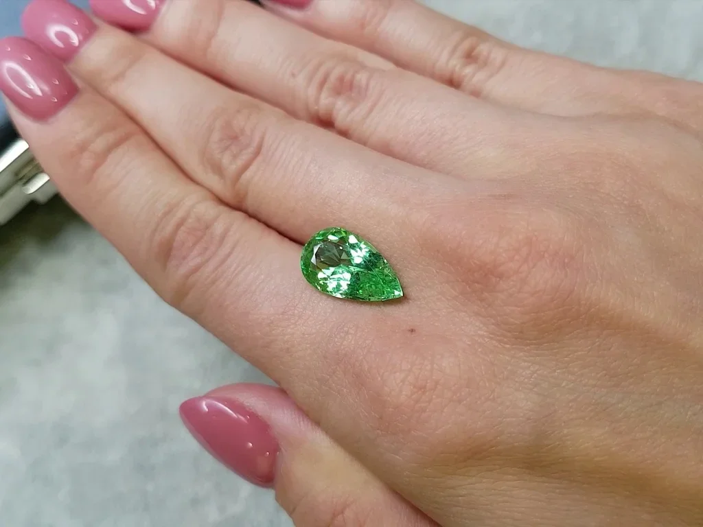 Pear cut green Paraiba tourmaline 5.18 ct Image №2