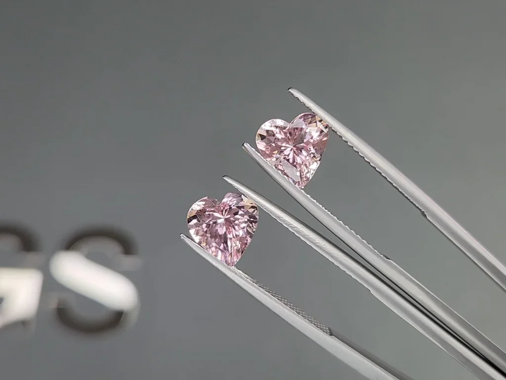 Set of pink morganites in heart shape 6.56 carats, Madagascar  Image №4