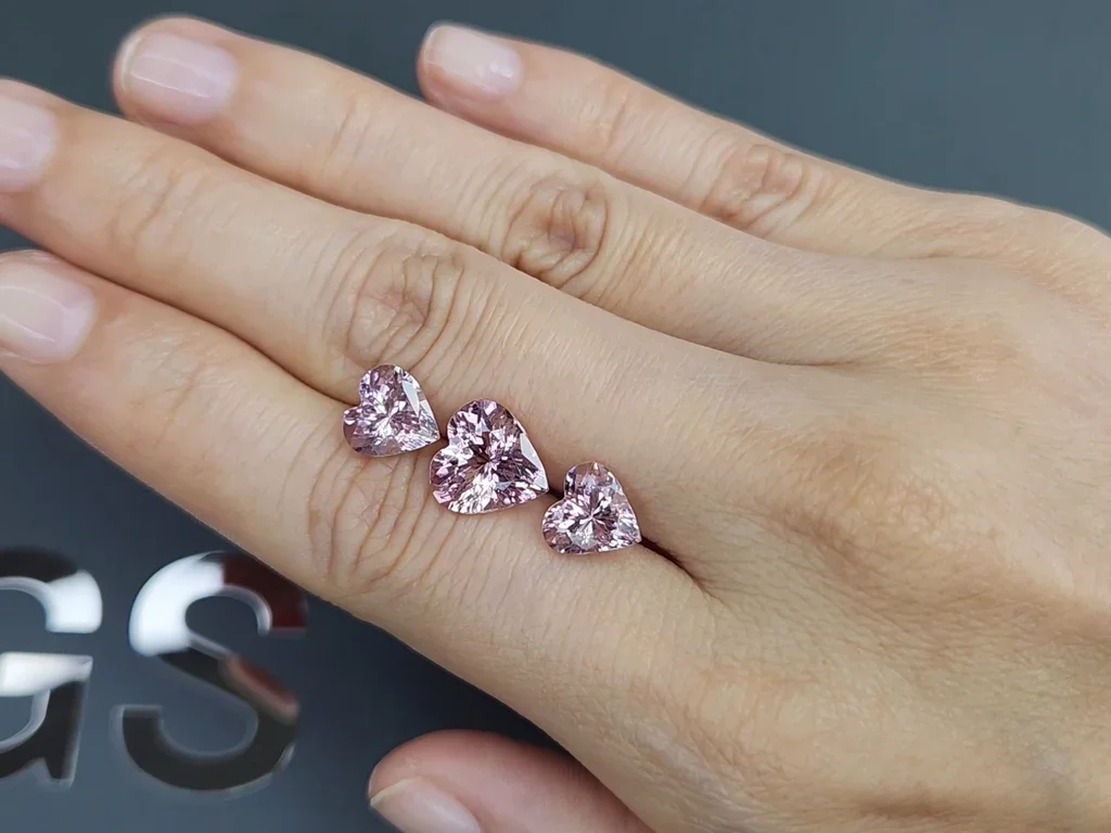 Set of pink morganites in heart shape 6.56 carats, Madagascar  Image №2