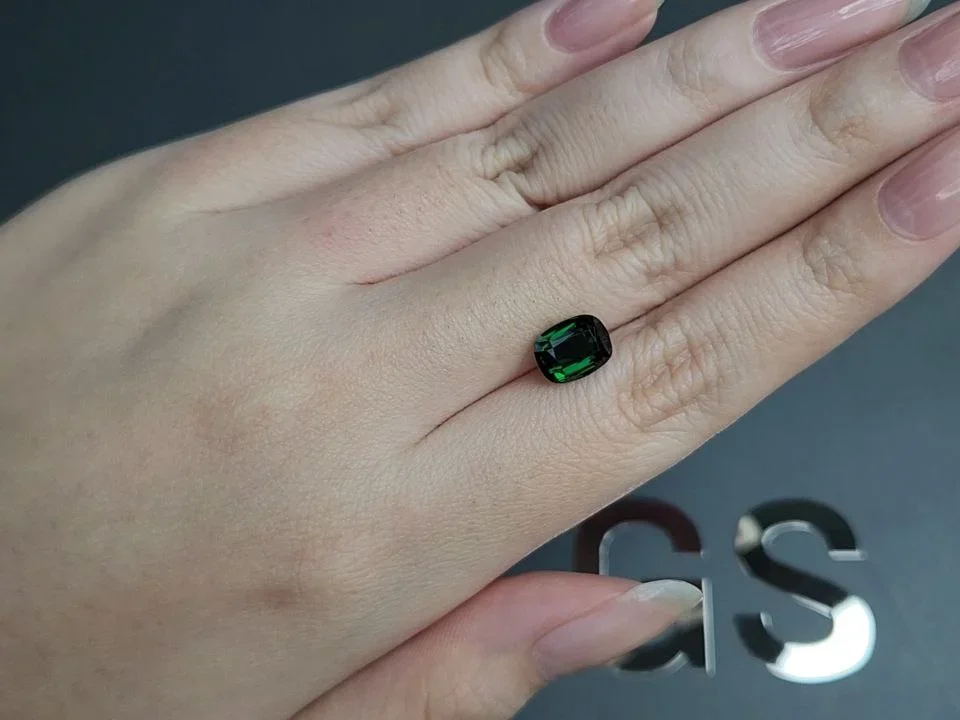Deep green chrome tourmaline in cushion cut 1.92 carats, Pakistan  Image №2
