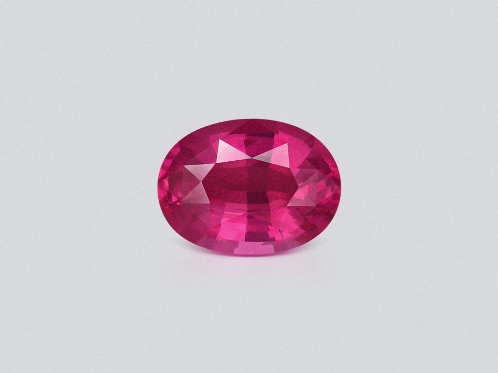 Vivid Pink Mahenge spinel in oval cut 4.52 carats, Tanzania   Image №1