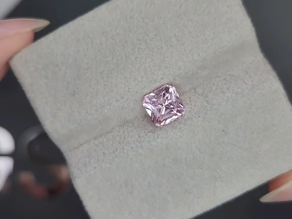 Unheated Baby pink sapphire in radiant cut 1.80 carats, Madagascar Image №4