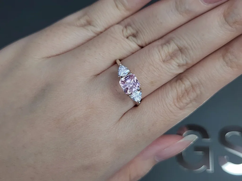Unheated Baby pink sapphire in radiant cut 1.80 carats, Madagascar Image №5