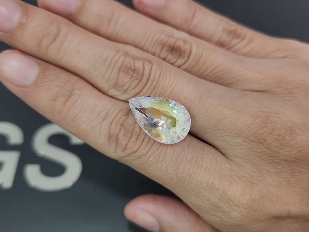 Rainbow moonstone pear cut 10.36 carats, Madagascar Image №2