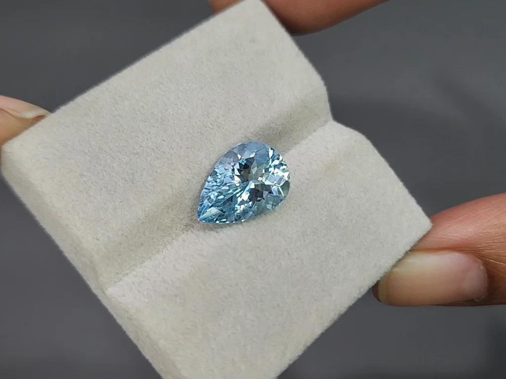 Aquamarine pear cut 4.23 carats, Madagascar Image №4