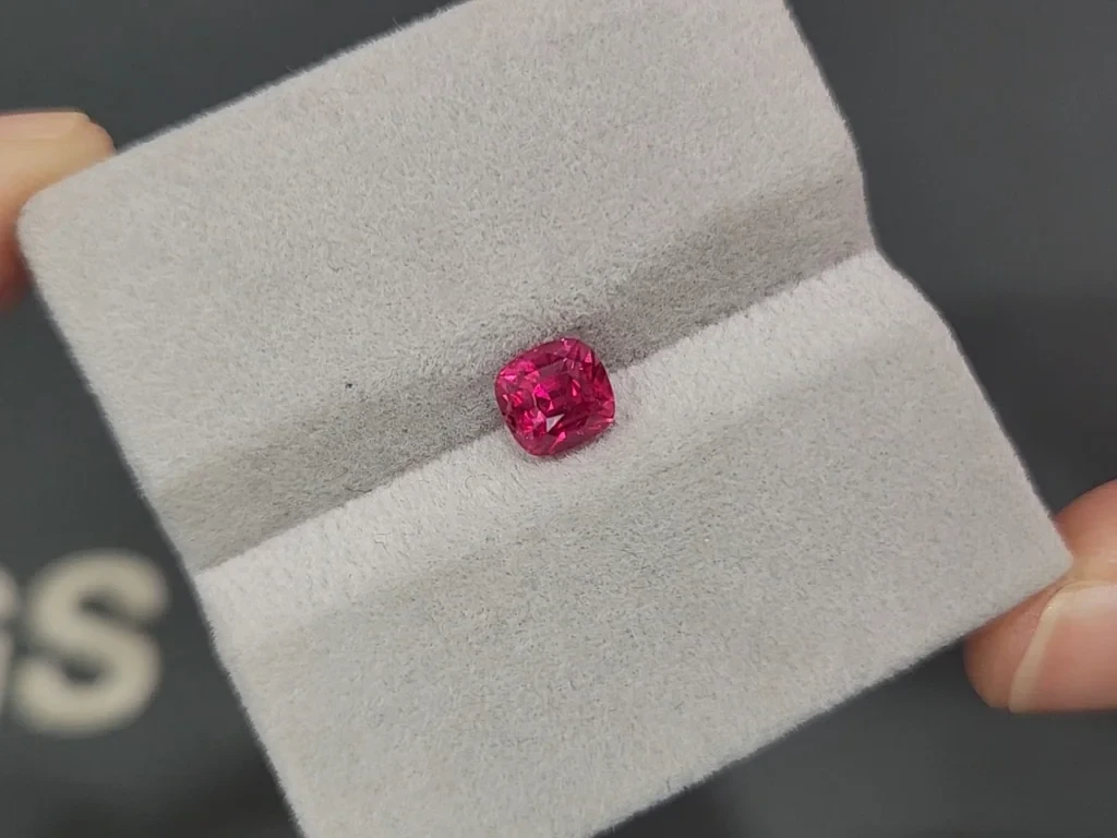 Unheated ruby Pigeon blood cushion cut 1.53 carats, Tanzania  Image №4