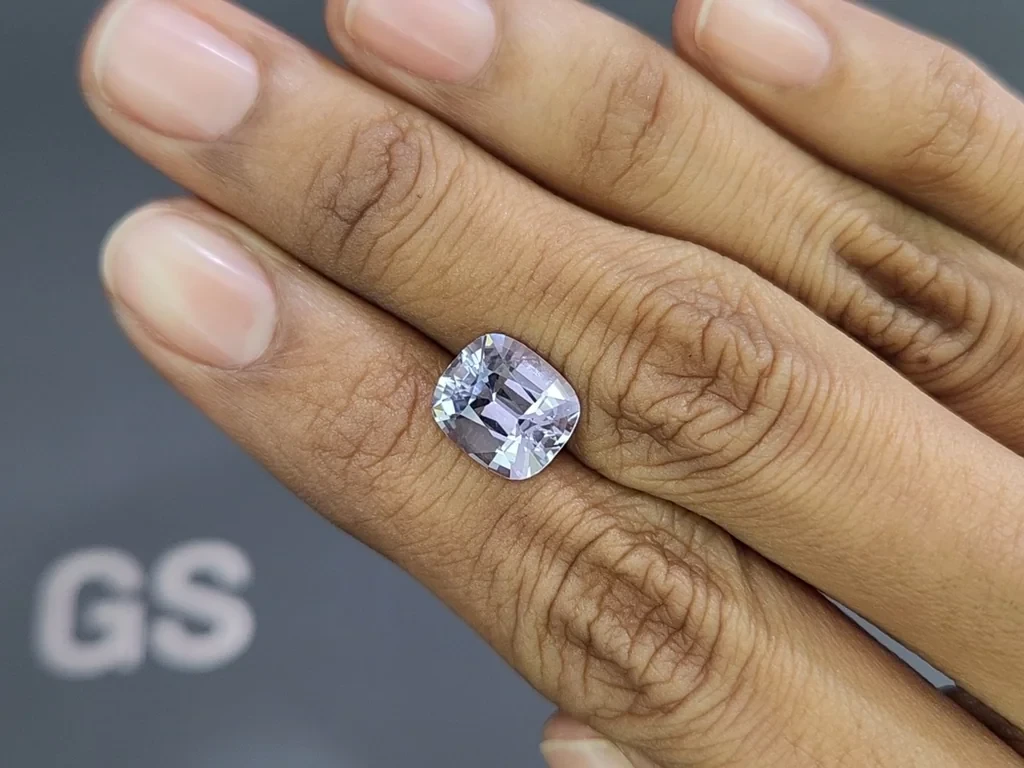 Steel Grey Vibrant spinel in cushion cut 4.24 carats, Burma  Image №2