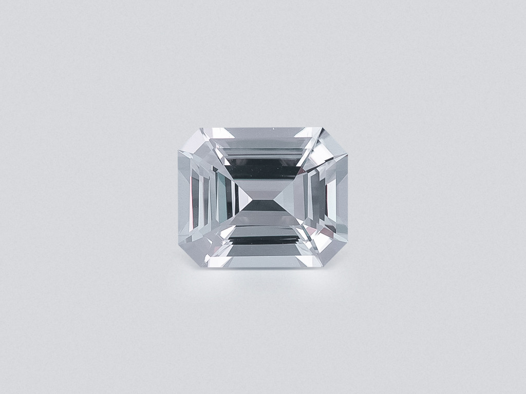 Kunzite octagon cut 3.78 carats, Pakistan Image №1