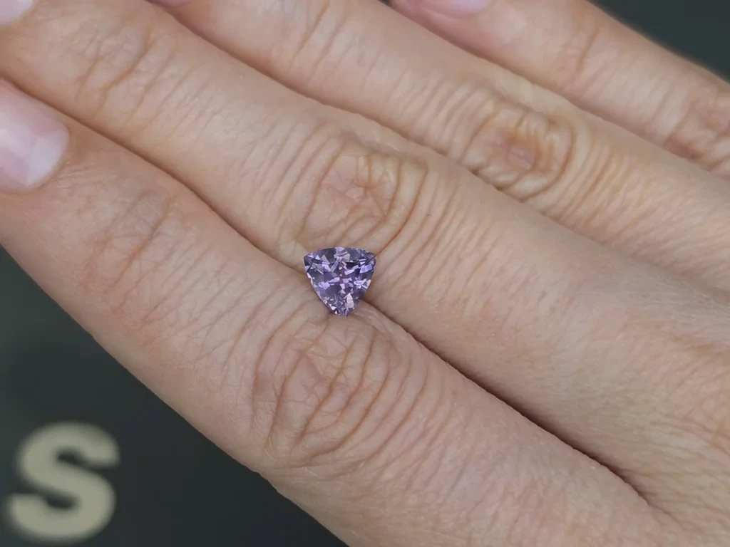 Lavender spinel trillion cut 0.86 carats, Tanzania Image №2