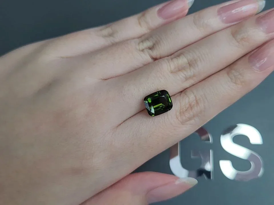 Deep green chrome tourmaline in cushion cut 4.08 carats, Pakistan  Image №2