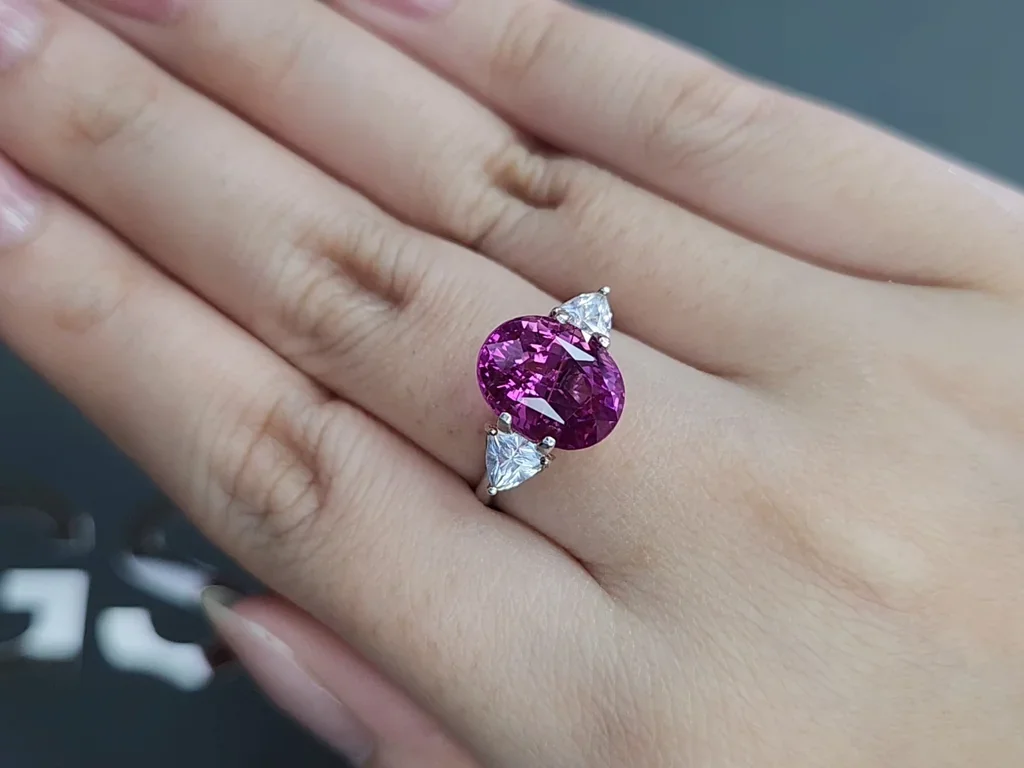 Pink sapphire in oval cut 6.10 carats, Sri Lanka Image №5